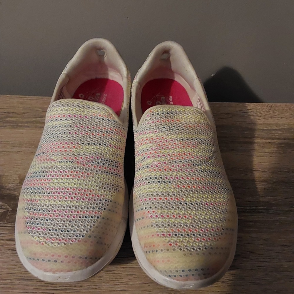 Skechers Go Walk Evolution‎ Ultra Gladden Slip On Shoes White/Multi Women's Sz 7 - Picture 9 of 10